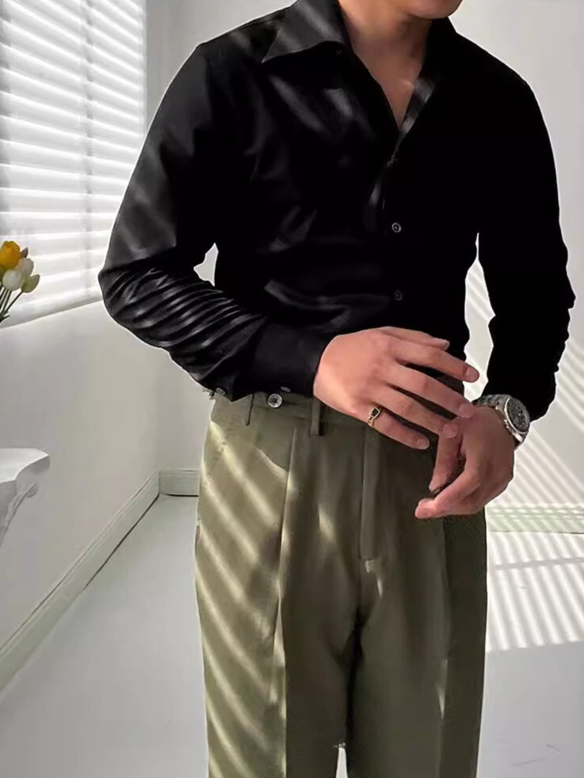 Kevin - V-Neck Bamboo Shirt